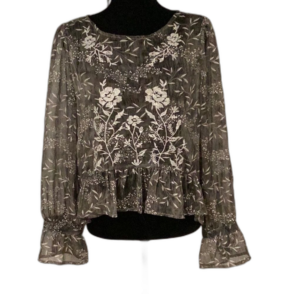 Lulu’s Flowered Blouse